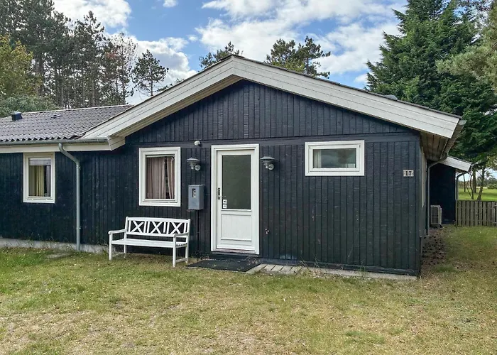 4 Bedroom Beautiful In 度假居 Store Fuglede